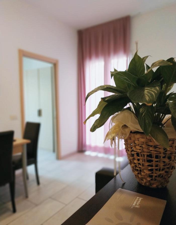 Residence Hotel Rubino Fogliano Marina Kültér fotó