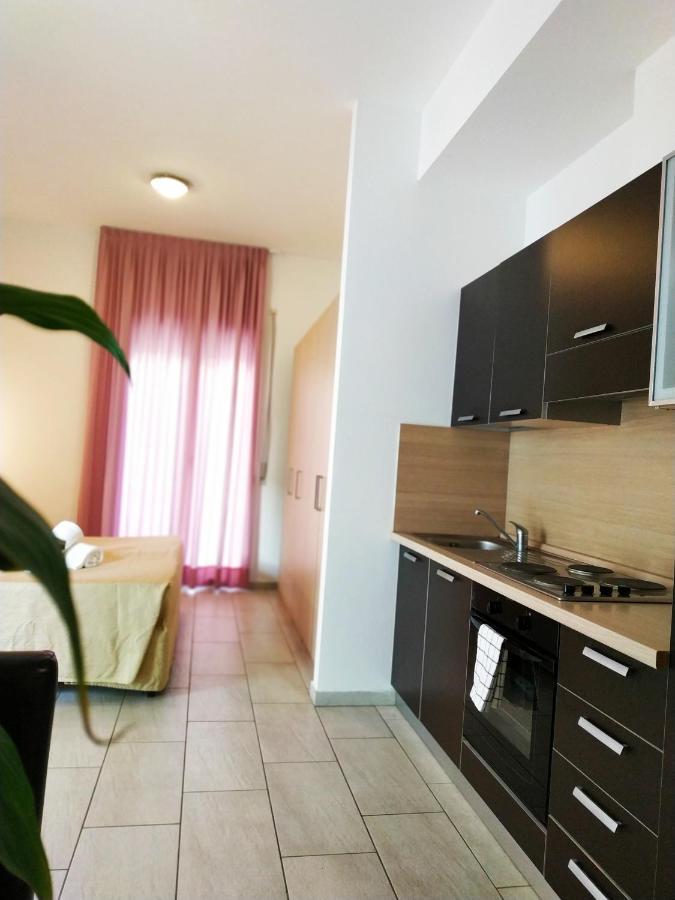 Residence Hotel Rubino Fogliano Marina Kültér fotó